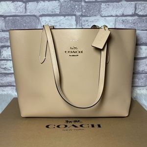 NWT Coach Avenue Leather Tote Bag